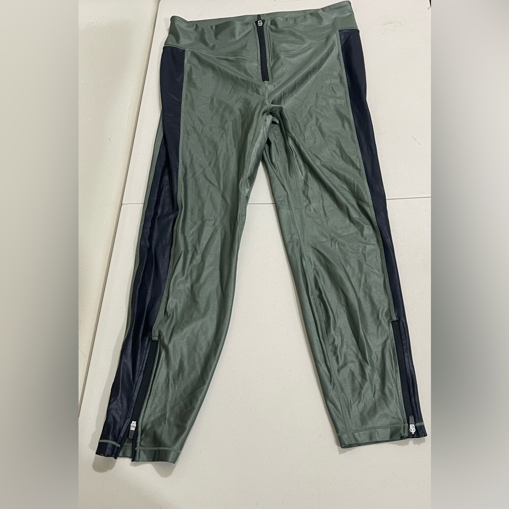 ALL ACCESS Green and Black Leggings